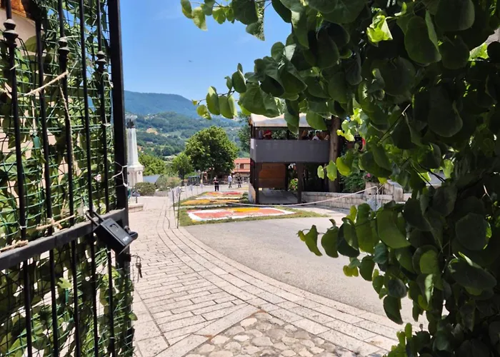 Couette-café Tramonti 3*